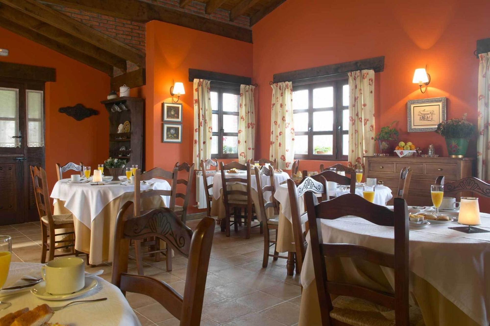 Posada Caborredondo Santillana del Mar Bagian luar foto